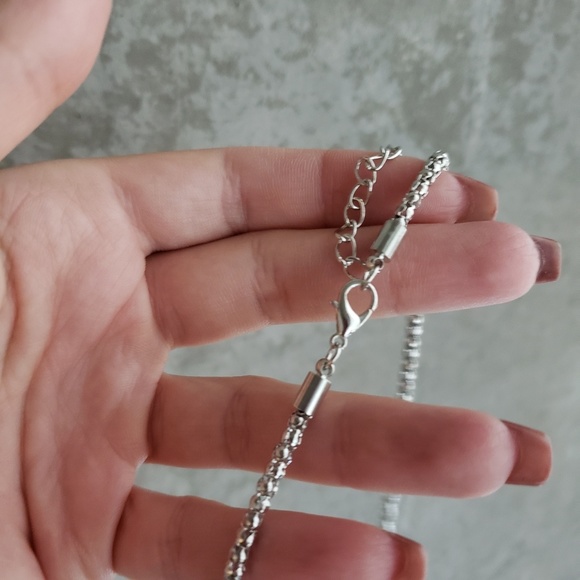 Mermaid Tail Silver Necklace - Picture 8 of 8